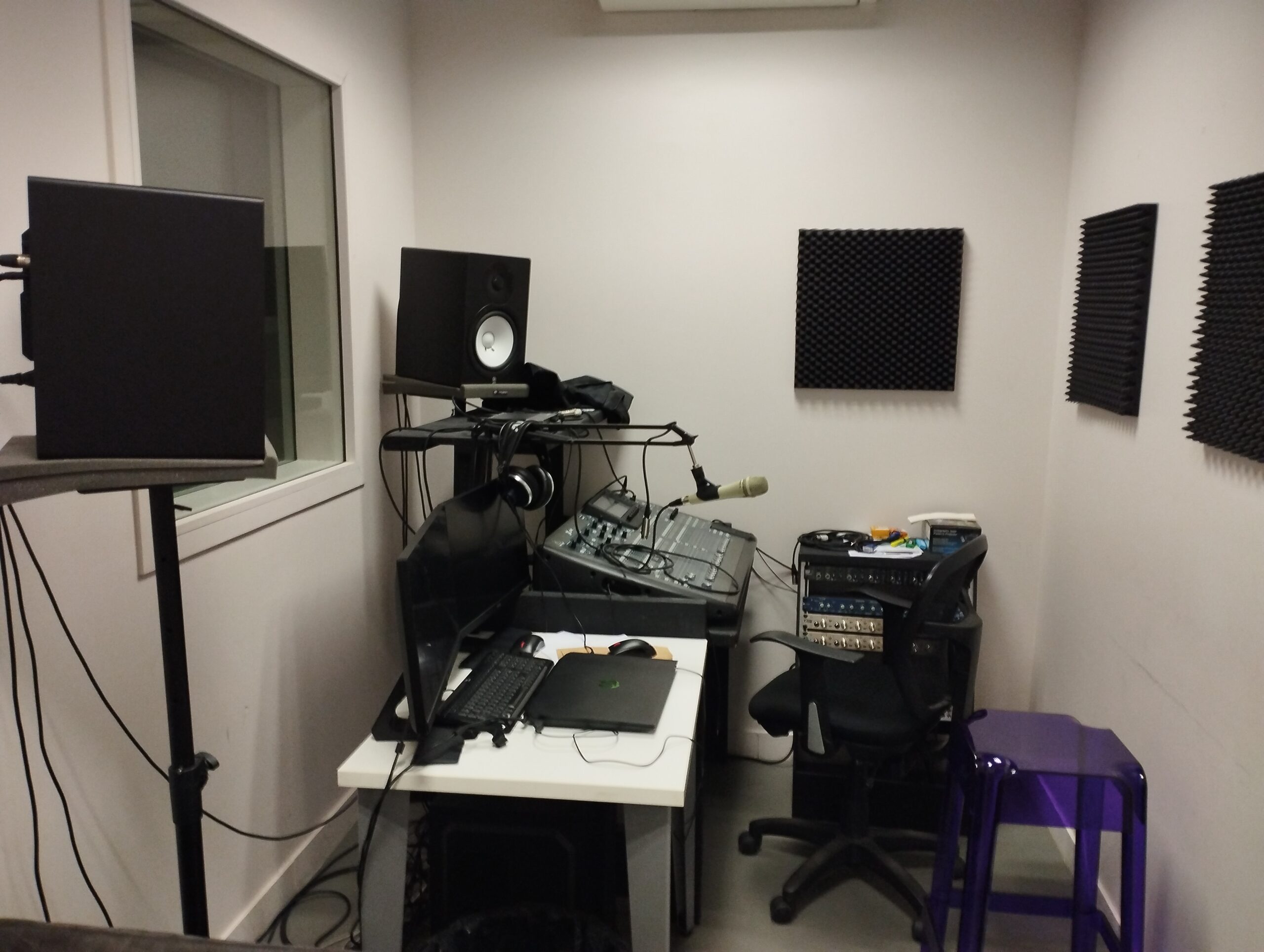 Le studio d'enregistrement de la MJC